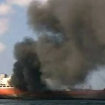 Kapal Tanker Terbakar Saat Docking di Batam, 7 Pekerja Jadi Korban