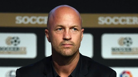 Pengamat sepak bola, Kesit Budi Handoyo, menilai bahwa peran penasehat teknis tim nasional Indonesia, Jordi Cruyff, akan terbatas karena wewenang penuh berada di tangan pelatih kepala, Patrick Kluivert.