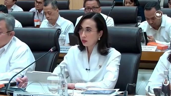 Menteri Pariwisata Widiyanti Putri Wardhana dalam Rapat Kerja Bersama Komisi VII DPR RI di Jakarta, Rabu, 17 Juni 2026.