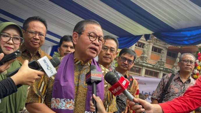Gubernur Jakarta terpilih Pramono Anung Wibowo saat dijumpai usai menghadiri HUT ke-25 Sekolah Luar Biasa (SLB) Pelita Hati di Taman Mini Indonesia Indah (TMII), Jakarta Timur, Minggu (2/2/2025). 