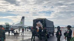Koops TNI Habema mengirimkan bantuan bahan kebutuhan pokok seberat dua ton kepada masyarakat di tiga distrik di Kabupaten Puncak, Papua Tengah, yang mengalami krisis pangan akibat dampak fenomena El Nino.