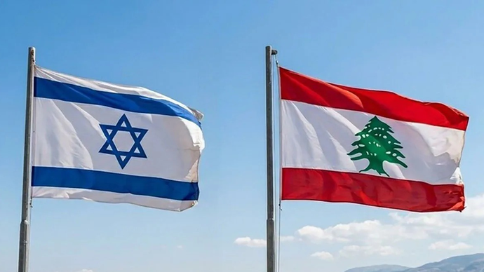 Ilustrasi - Bendera Israel (kiri) dan Bendera Lebanon menandai gencatan senjata 10 hari antara Israel dan Lebanon. (ANTARA/Anadolu Ajensi/pri)