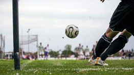 Mantan Bek Timnas Indonesia Herman Pulalo Tutup Usia