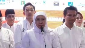 Calon Gubernur Jawa Timur, Khofifah Indar Parawansa, meminta agar relawan, pendukung, dan partai pengusung pasangan Khofifah-Emil Dardak tidak merayakan kemenangan terlalu dini setelah hasil hitung cepat (quick count) menunjukkan keunggulan mereka da