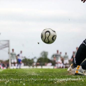 Mantan Bek Timnas Indonesia Herman Pulalo Tutup Usia