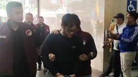  Direktorat Tindak Pidana Narkoba (Dittipidnarkoba) Bareskrim Polri mengungkapkan bahwa Frans Antoni, yang diduga berperan sebagai pengendali keuangan jaringan narkotika internasional Fredy Pratama, telah masuk dalam daftar pencarian orang (DPO) seja