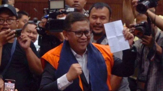 Sekjen PDI Perjuangan Hasto Kristiyanto di sidang di Pengadilan Tipikor Jakarta, Jumat, 14 Maret 2025.