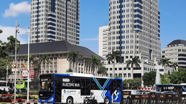 Sejumlah Rute Transjakarta Dihentikan Sementara Akibat Peringatan May Day di Monas