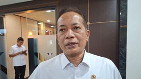 Menteri Koperasi Ferry Juliantono menegaskan bahwa Koperasi Desa/Kelurahan Merah Putih harus mampu menghadirkan kebutuhan masyarakat dengan harga yang lebih terjangkau dibandingkan harga yang berlaku di pasaran. 