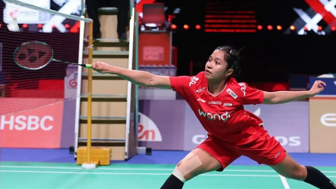 Ester Nurumi Tri Wardoyo memastikan tim putri Indonesia keluar sebagai pemuncak klasemen Grup C Piala Uber 2026 setelah menundukkan Huang Yu Hsun pada partai penentuan melawan Taiwan di Forum Horsens, Denmark, Selasa (28/4/2026). ANTARA/HO-X/@INABadminton/pri.