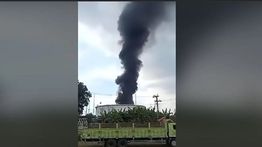 BREAKING NEWS: Kilang Pertamina di Cilacap Kebakaran!