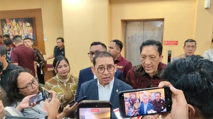 Menteri Kebudayaan Fadli Zon (tengah) saat ditemui di Jakarta, Kamis (2/4/2026). ANTARA/Sinta Ambar