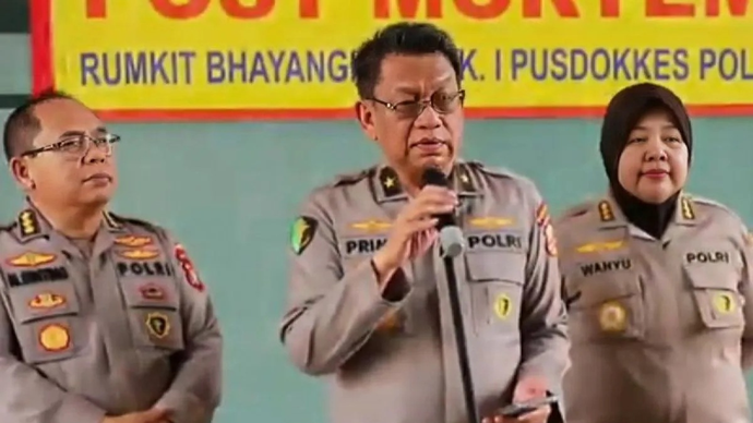 Kepala RS Polri Kramat Jati, Prima Heru Yulihartono saat konferensi pers di RS Polri Kramat Jati, Jakarta Timur, Selasa (28/4/2026). ANTARA/Siti Nurhaliza/am.