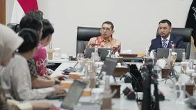 Menteri Kebudayaan Fadli Zon menyatakan festival film harus mampu mendorong sineas Indonesia menghasilkan karya berkualitas. Ia menilai kehadiran sinema internasional dalam Jakarta World Cinema bisa menjadi tolok ukur untuk memperkuat daya saing film