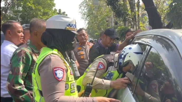 Seorang sopir minibus ditemukan tewas dalam mobilnya di Jalan Outer Ring Road, Cengkareng, Jakarta Barat pada Rabu (6/5/2026) pagi. ANTARA/HO-Dokumentasi Pribadi/pri.