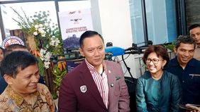 Menteri Koordinator Bidang Infrastruktur dan Pembangunan Kewilayahan Agus Harimurti Yudhoyono (AHY) meminta pemerintah daerah untuk mengevaluasi kelayakan bangunan pondok pesantren. Langkah ini dilakukan guna memastikan penerapan standar konstruksi y
