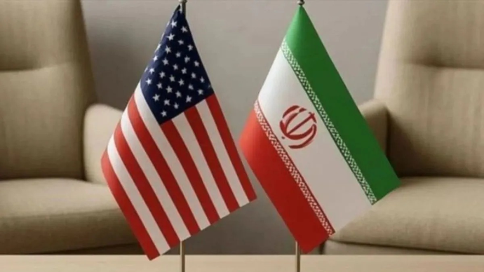 Ilustrasi - Bendera Iran dan Amerika Serikat. /ANTARA/Anadolu/py.