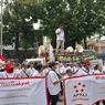 Pedagang Gelar Aksi Tolak Raperda Kawasan Tanpa Rokok di DPRD DKI Jakarta