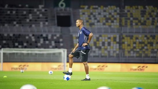 Kluivert Yakin Situasi Berbeda, Indonesia Siap Akhiri Rekor Buruk Lawan Irak