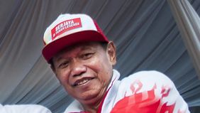 Kabar duka datang dari dunia bulu tangkis nasional. Mantan atlet nasional sekaligus legenda bulu tangkis Indonesia, Iie Sumirat, meninggal dunia pada Selasa, 22 Juli 2025. 