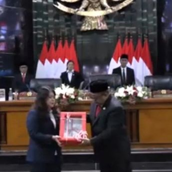 DPRD DKI Jakarta Resmi Sahkan 2 Ranperda di Awal Tahun