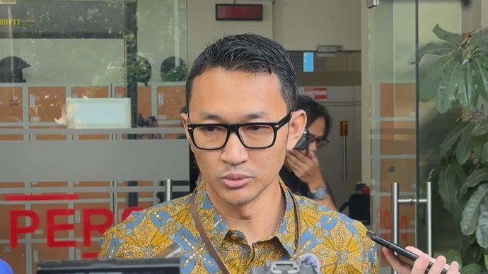 Juru Bicara Komisi Pemberantasan Korupsi Budi Prasetyo saat memberikan keterangan di Gedung Merah Putih KPK, Jakarta, Selasa, 5 Agustus 2025
