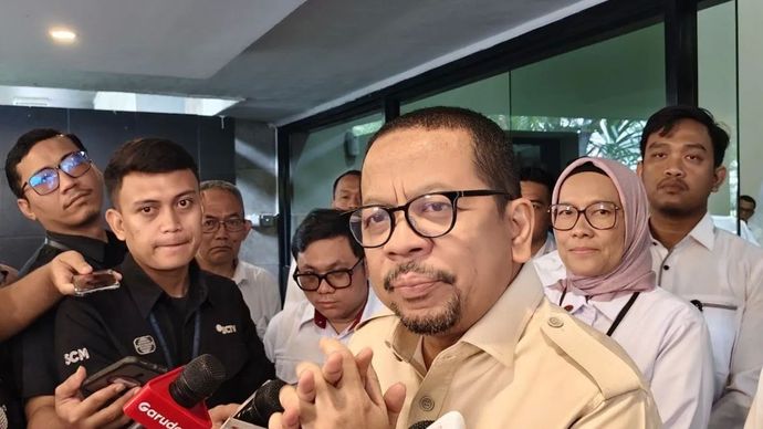 Kepala Staf Kepresidenan Muhammad Qodari memberikan keterangan pers di Gedung Bina Graha, Kompleks Istana Kepresidenan, Jakarta, Kamis, 18 September 2025.