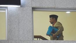 KPK Sita Dokumen dan Barang Elektronik dari Rumah Yaqut Cholil