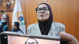 Rumah Dijarah, Astrid Kuya Mengaku Ikhlas dan Hadir di DPRD