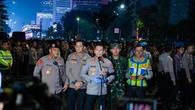 Polda Metro Jaya masih mendalami temuan satu bilah pisau dan satu bilah golok yang ditemukan saat pengamanan aksi penyampaian aspirasi oleh elemen mahasiswa di Jakarta, Selasa, 18 Agustus 2026.