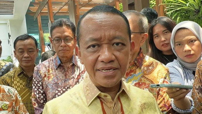 Arsip - Menteri Energi dan Sumber Daya Mineral (ESDM) Bahlil Lahadalia memberi keterangan di Kantor Kementerian ESDM, Jakarta, Senin (6/4/2026). ANTARA/Putu Indah Savitri/aa.