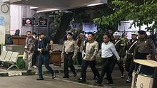 Tanpa Rompi Tahanan, Eks Jampidsus Febrie Adriansyah Tiba di Rutan KPK