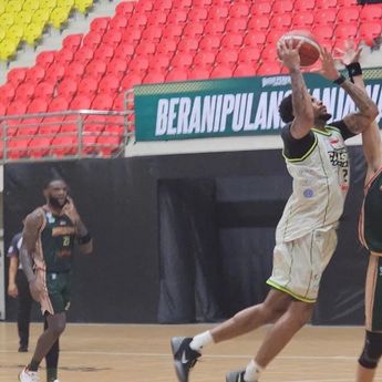 Pacific Caesar Surabaya Tundukkan Bima Perkasa Jogja 93-90 Lewat Drama Overtime