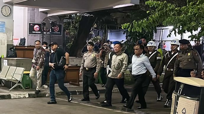 Mantan Jaksa Agung Muda Bidang Tindak Pidana Khusus (Jampidsus) Febrie Adriansyah tiba di Rumah Tahanan Negara Cabang Komisi Pemberantasan Korupsi (Rutan KPK), Jakarta, Jumat, 24 Juli 2026.