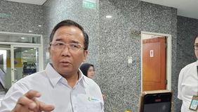 Direktur Jenderal Pelayanan Kesehatan Kementerian Kesehatan, Azhar Jaya, diperiksa Komisi Pemberantasan Korupsi (KPK) terkait dugaan korupsi proyek pembangunan RSUD Kolaka Timur, Sulawesi Tenggara.