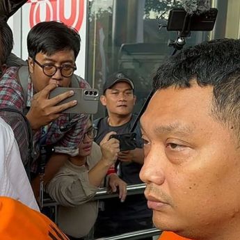 KPK Geledah Rumah Irvian Bobby, Sita Barang Bukti Dolar dan Elektronik
