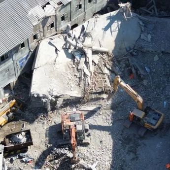 Keluarga Korban Akhirnya Desak Proses Hukum atas Ambruknya Musala Ponpes Al Khoziny