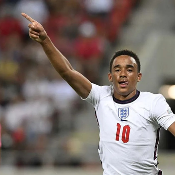 Mantan Gelandang Arsenal Aaron Ramsey Resmi Pensiun