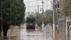 Jumlah korban tewas akibat hujan lebat, banjir, dan tanah longsor yang melanda Meksiko meningkat menjadi 44 orang, menurut laporan Sekretariat Keamanan dan Perlindungan Sipil Meksiko pada Minggu, 12 Oktober 2025. Sebelumnya, otoritas setempat melapor