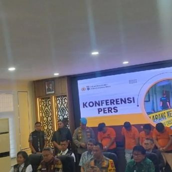 Polisi Tangkap 4 Tersangka Pembakaran Rumah Hakim PN Medan