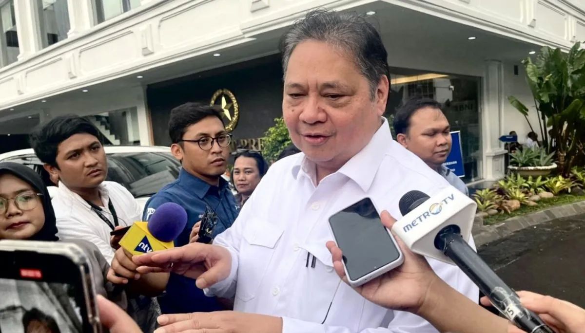 Menteri Koordinator Bidang Perekonomian Airlangga Hartarto menjawab pertanyaan wartawan saat dia ditemui selepas mengikuti rapat terbatas yang dipimpin oleh Presiden Prabowo Subianto di Istana Kepresidenan RI, Jakarta, Selasa, 9 September 2025. <b>(ANTARA)</b>