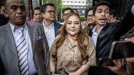 KPK Masih Butuhkan Keterangan Lisa Mariana Terkait Kasus Bank BJB