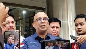 Penyidik Jaksa Agung Muda Bidang Tindak Pidana Khusus (Jampidsus) Kejaksaan Agung melakukan penyegelan terhadap gudang penyimpanan sepeda motor listrik milik Badan Gizi Nasional (BGN) yang berada di Kabupaten Bogor, Jawa Barat. 