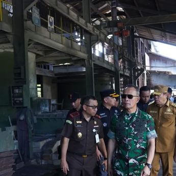 Kasum TNI Letjen Richard Tampubolon Tinjau Tambang Ilegal yang Disita di Bangka Belitung