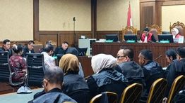 Zarof Ricar Dituntut 20 Tahun Penjara dan Denda Rp1 Miliar atas Dugaan Suap dan Gratifikasi