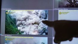 Semeru Erupsi, Jalur Malang–Lumajang Ditutup Total