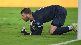 Kiper timnas Indonesia, Maarten Paes, mengungkapkan momen terbaiknya dalam laga yang berlangsung di Stadion Utama Gelora Bung Karno (SUGBK), Jakarta, pada Selasa malam, 19 November 2024.