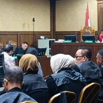 Zarof Ricar Dituntut 20 Tahun Penjara dan Denda Rp1 Miliar atas Dugaan Suap dan Gratifikasi