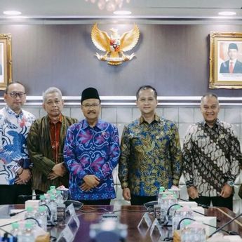 Kemensos dan Kementrans Siapkan Sekolah Rakyat di Wilayah Transmigrasi Mulai 2026