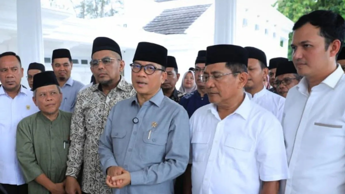 Menteri Desa dan Pembangunan Daerah Tertinggal (Mendes PDT) Yandri Susanto bertemu dengan wali nagari se-Kabupaten Padang Pariaman di Sumatera Barat pada Jumat (3/4/2026). ANTARA/HO-Humas Kemendes PDT.
